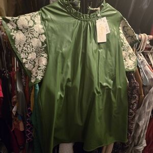 Trendy Boutique Green Floral Sleeve Blouse